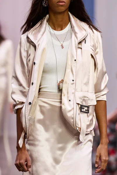 Look 181